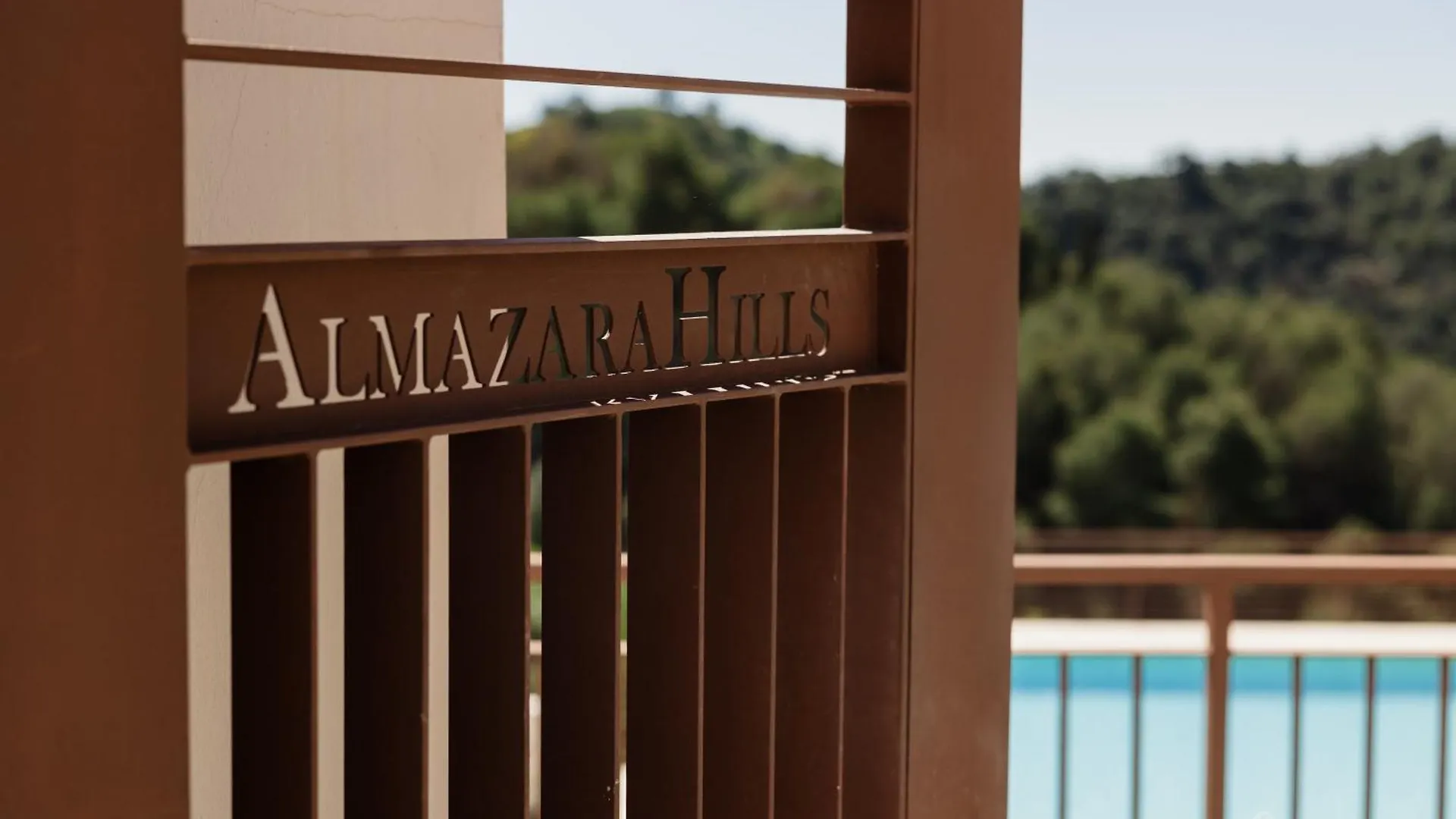 Apartman Modern Penthouse With Two Terraces, Jacuzzi And Sea, Lake And Mountain Views, In Almazara Hills Istán